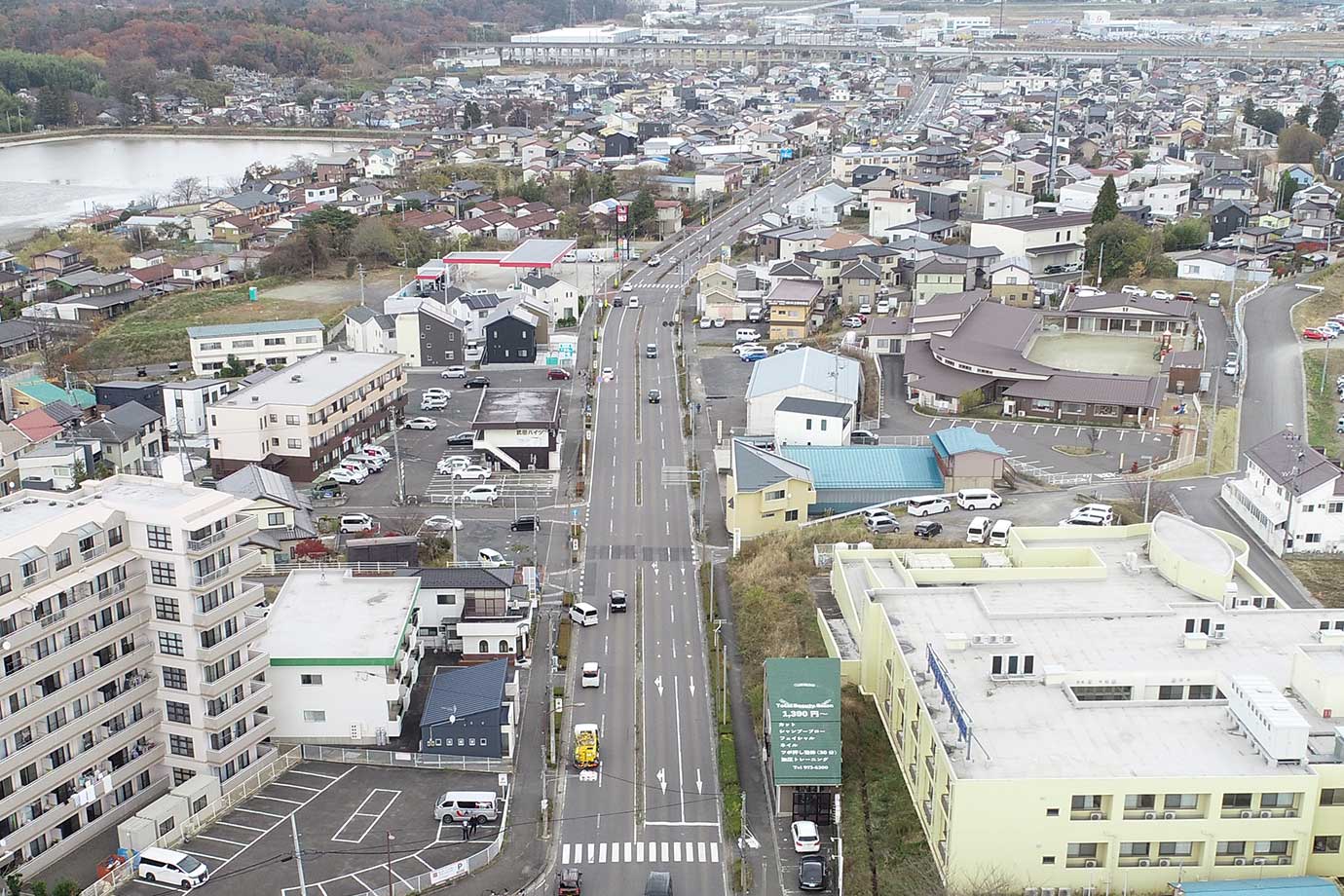 平晋建設株式会社施工事例 昭和二丁目八山田線 舗装修繕工事 施工前（起点側）