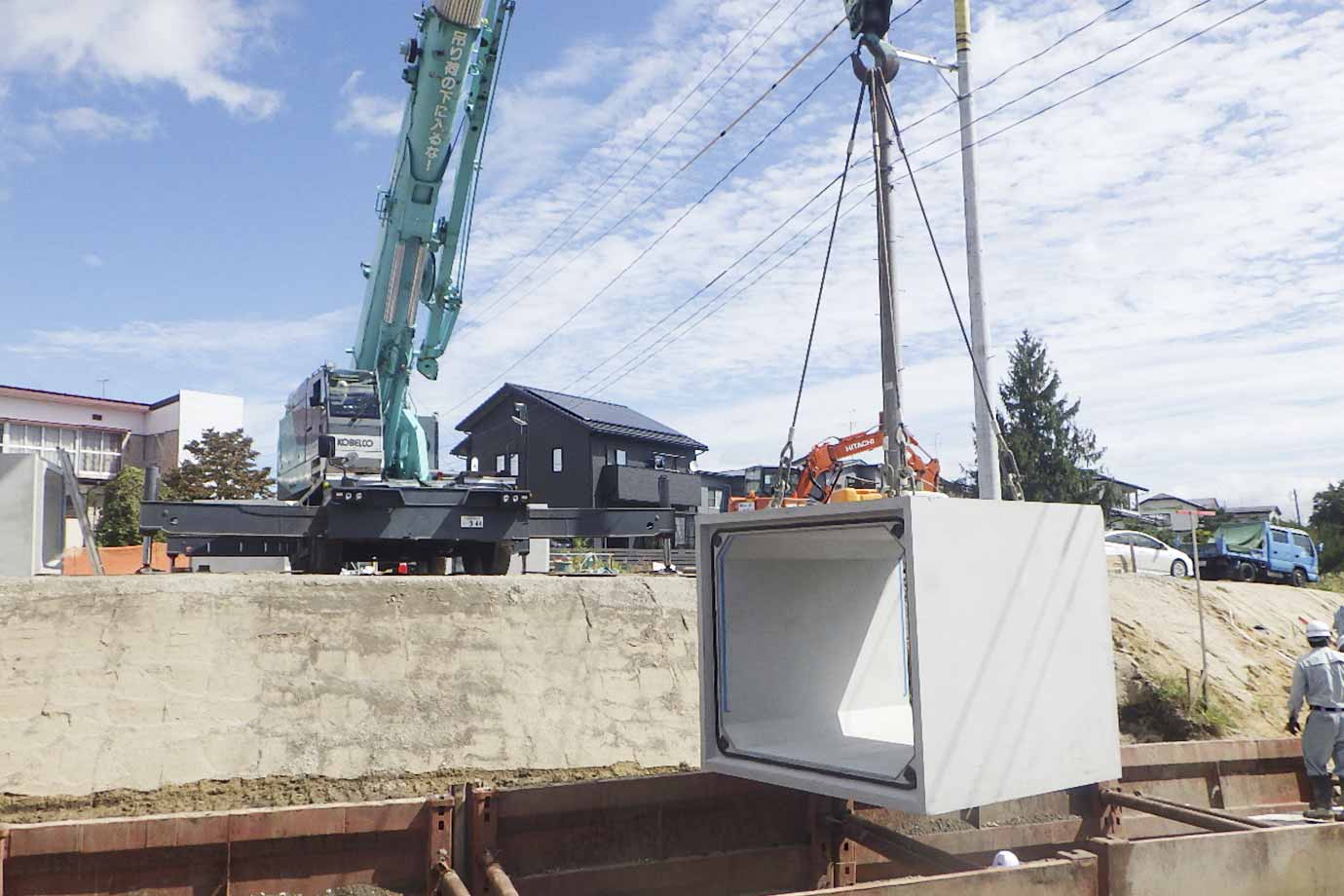 平晋建設株式会社施工事例 下河原上川原線 道路改良工事 BOXカルバート設置状況