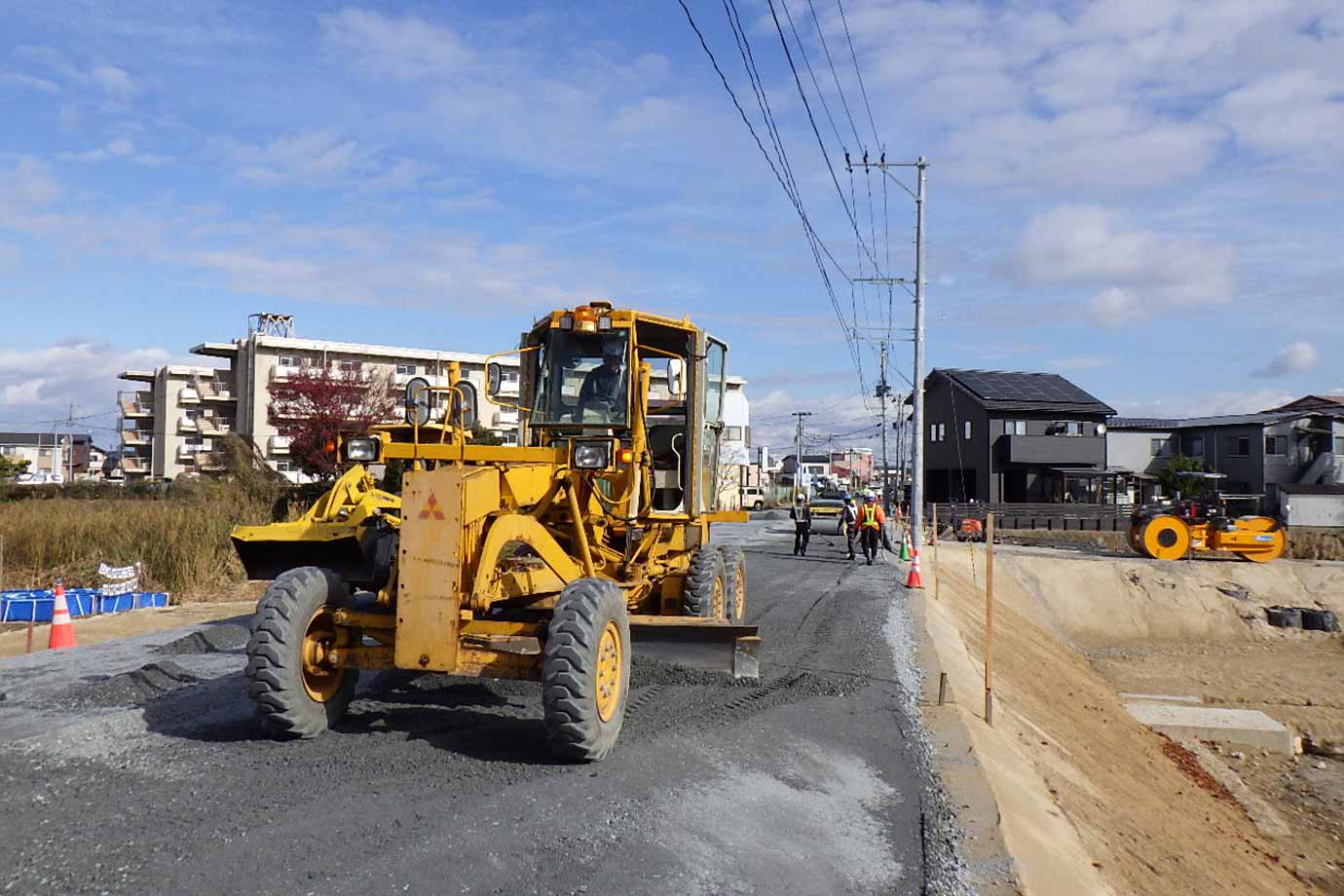 平晋建設株式会社施工事例 下河原上川原線 道路改良工事 路盤整正状況