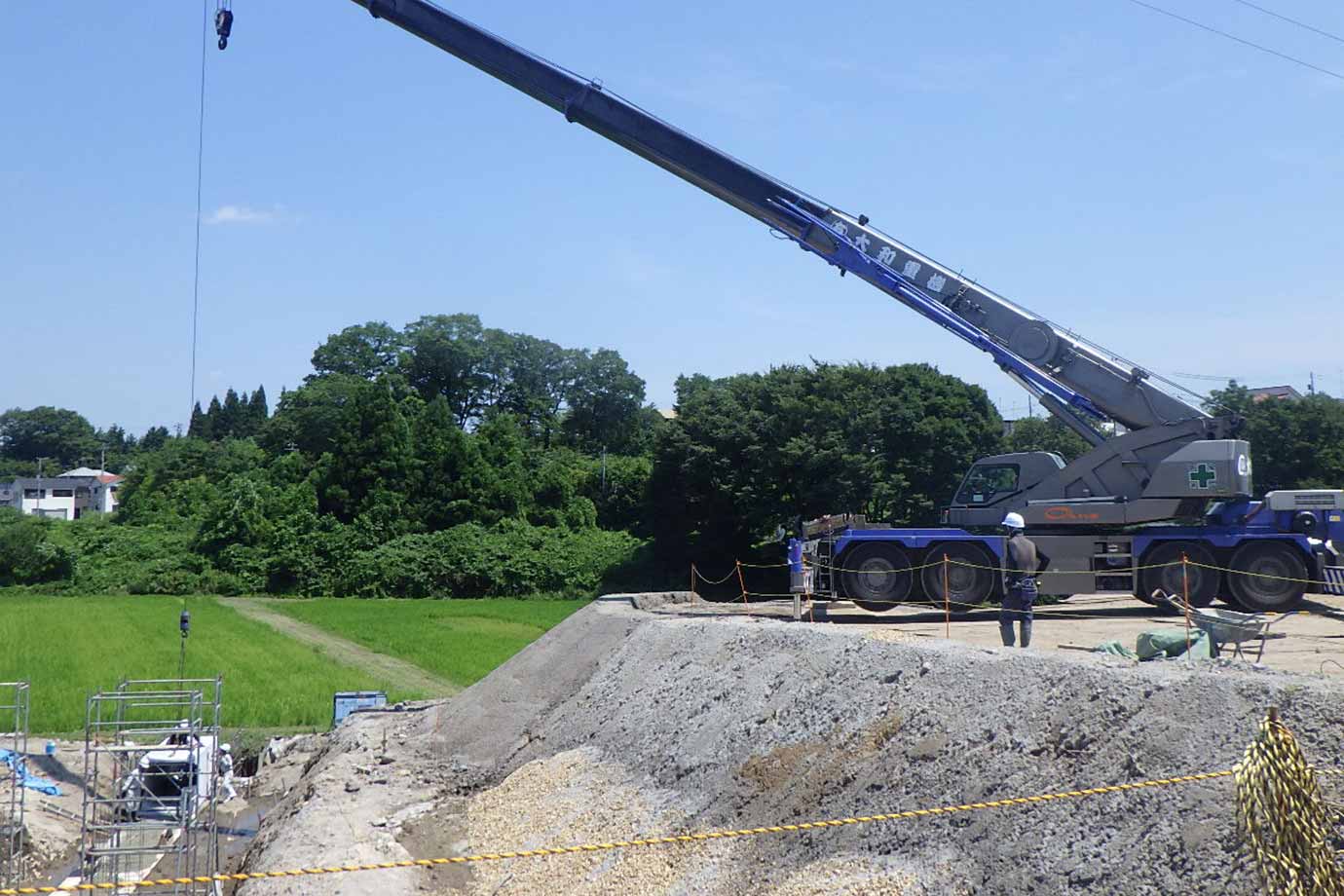 平晋建設株式会社施工事例 白河地区工場敷地増設工事 放流施設作業状況